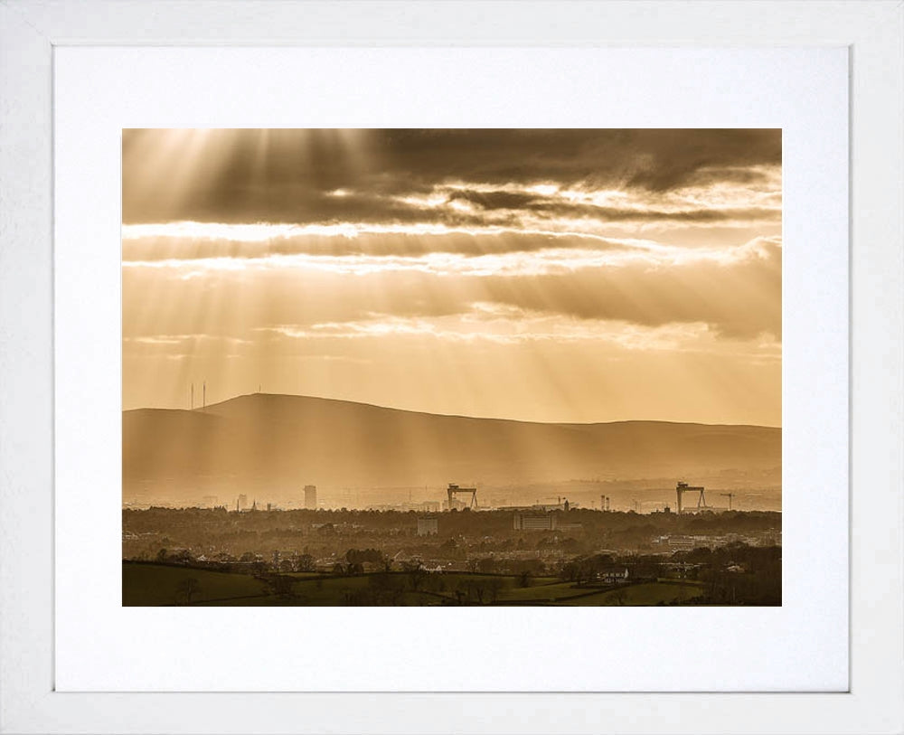 Belfast - Sunset Frame White