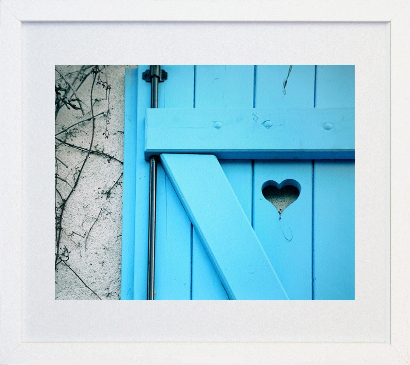 Paris In Blue Heart On Door Frame White