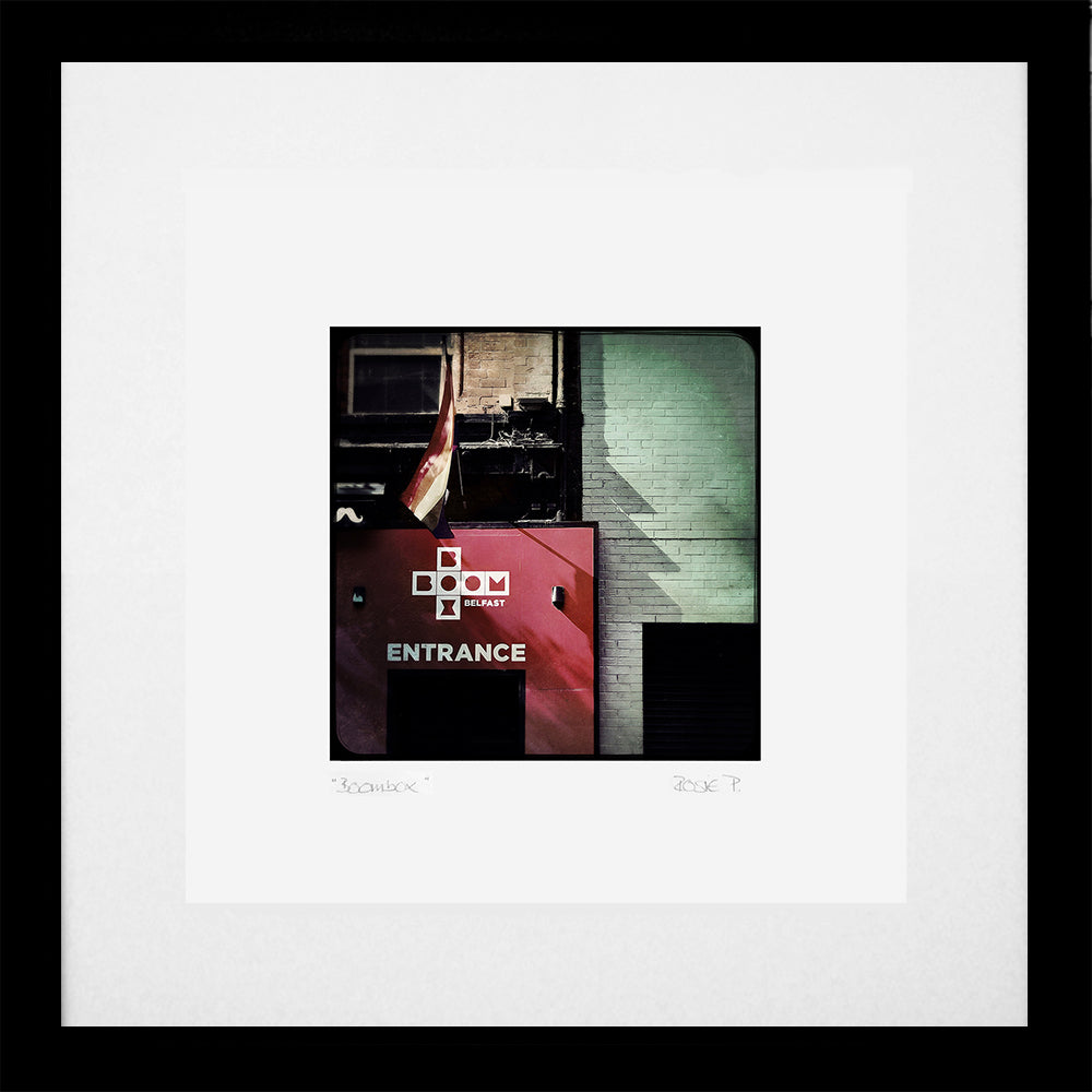 Belfast - Boombox Black Frame (With Mount)