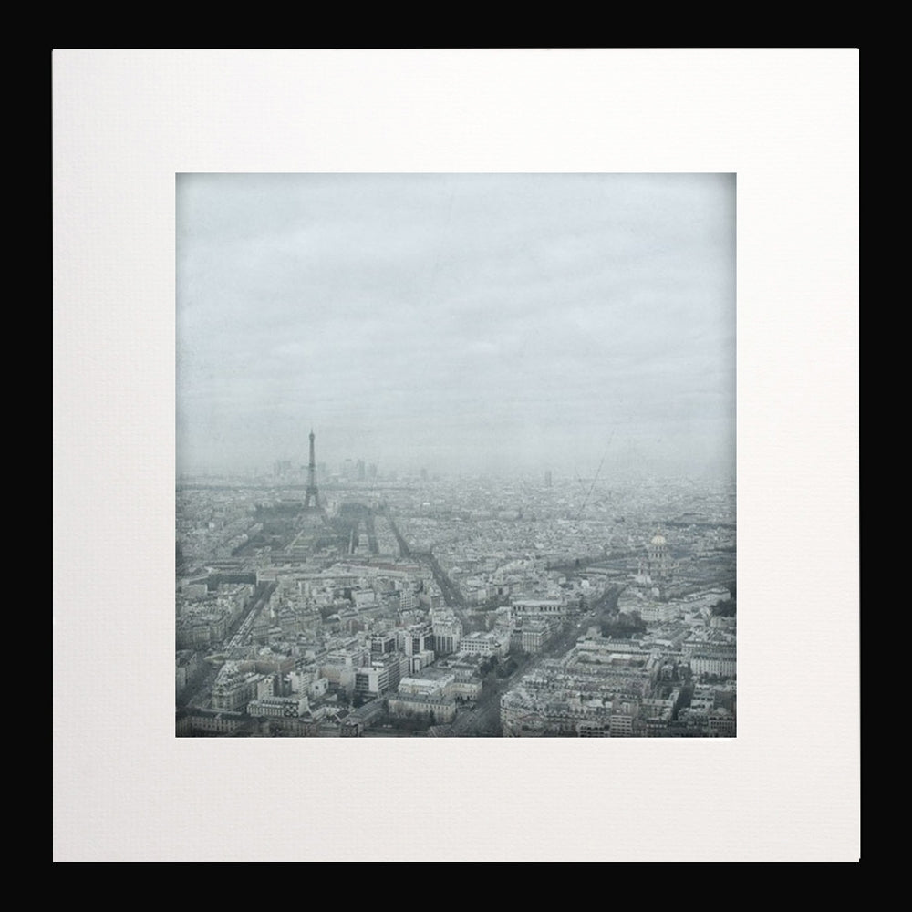 Capitale-Black frame