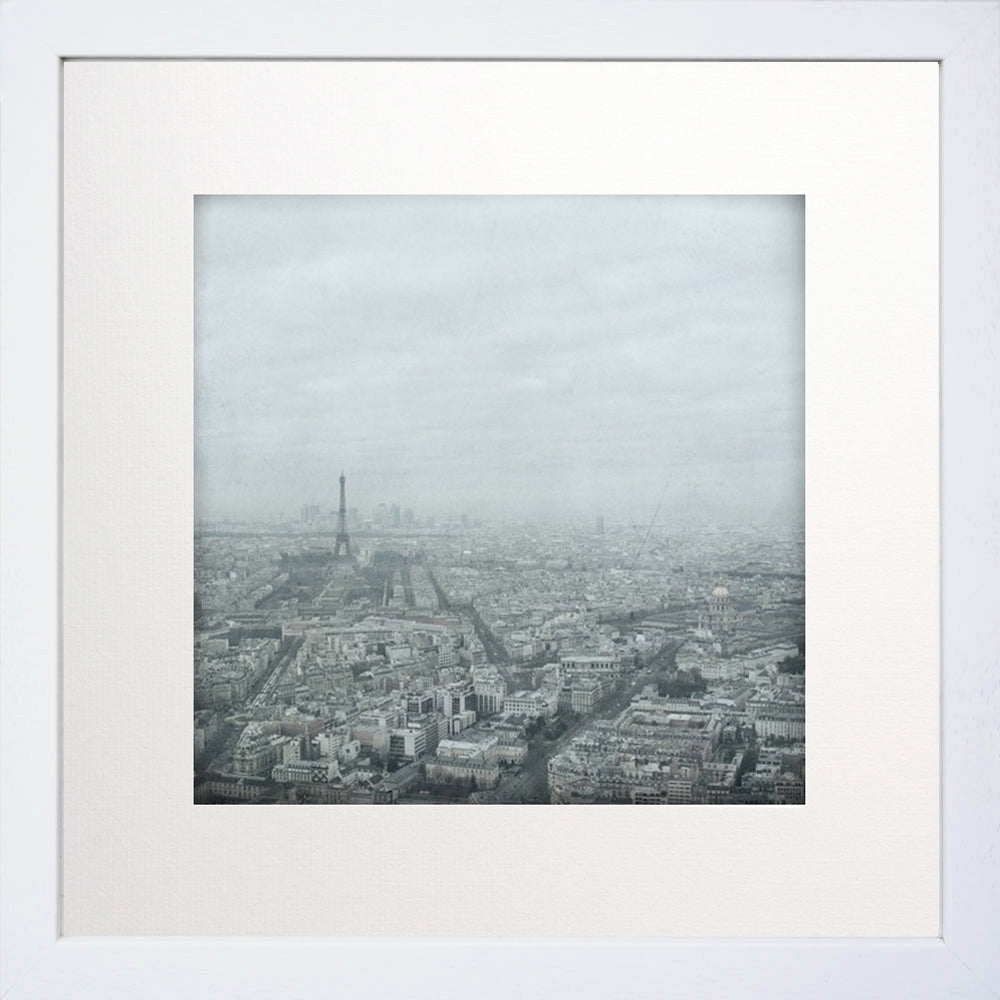 Capitale-White Frame