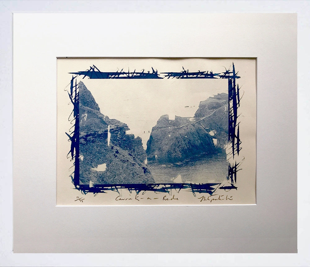 Carrick-a-Rede Frame White