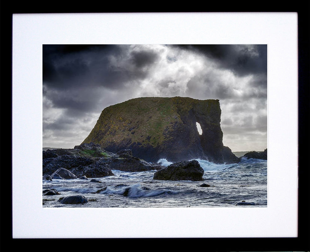 Elephant Rock Frame Black