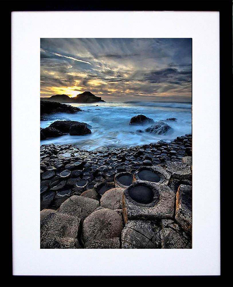 Giants Causeway Last Light Black Frame