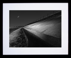 Moonwalker, Holywood Black Frame