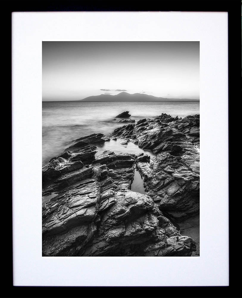 Mournes - The Mournes B&W Frame Black