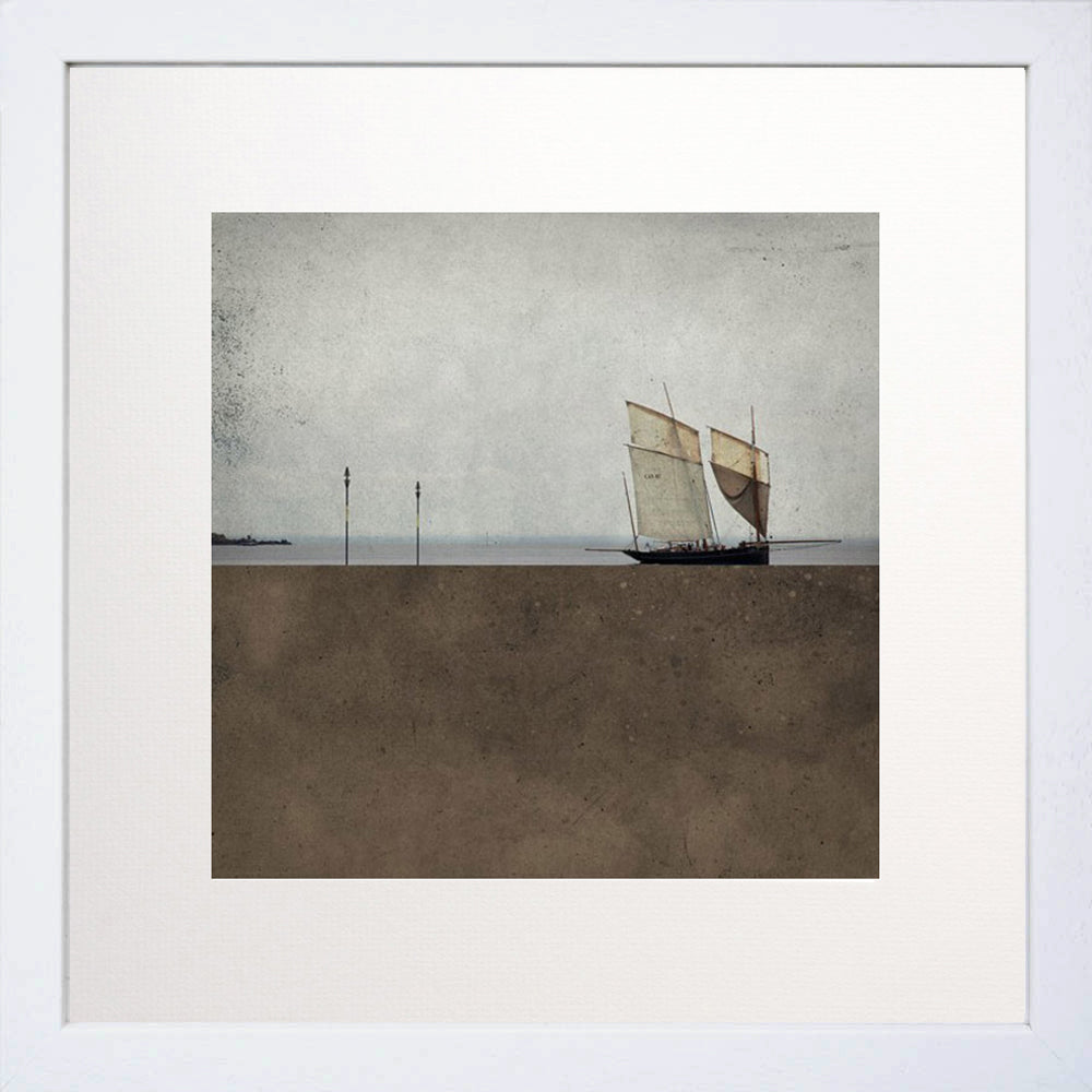 Pole Brun White Frame