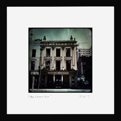 Belfast - The Crown Bar Black Frame (No Mount)