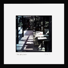 Belfast - The Dirty Onion Black Frame (No Mount)