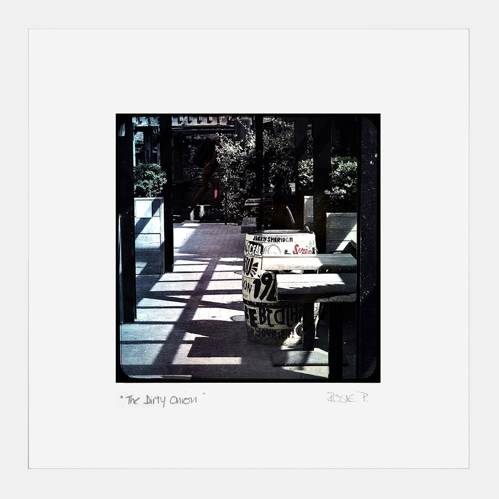 Belfast - The Dirty Onion White Frame (No Mount)