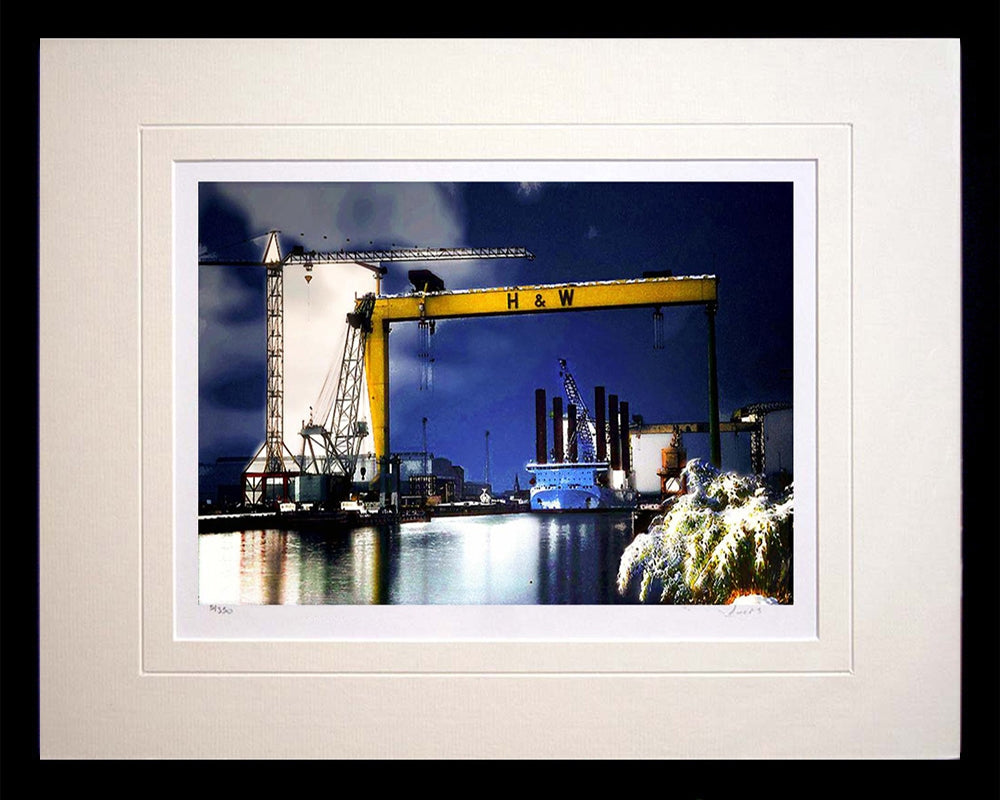 Belfast - Winters Night at the Yard Frame Black Box 36X30